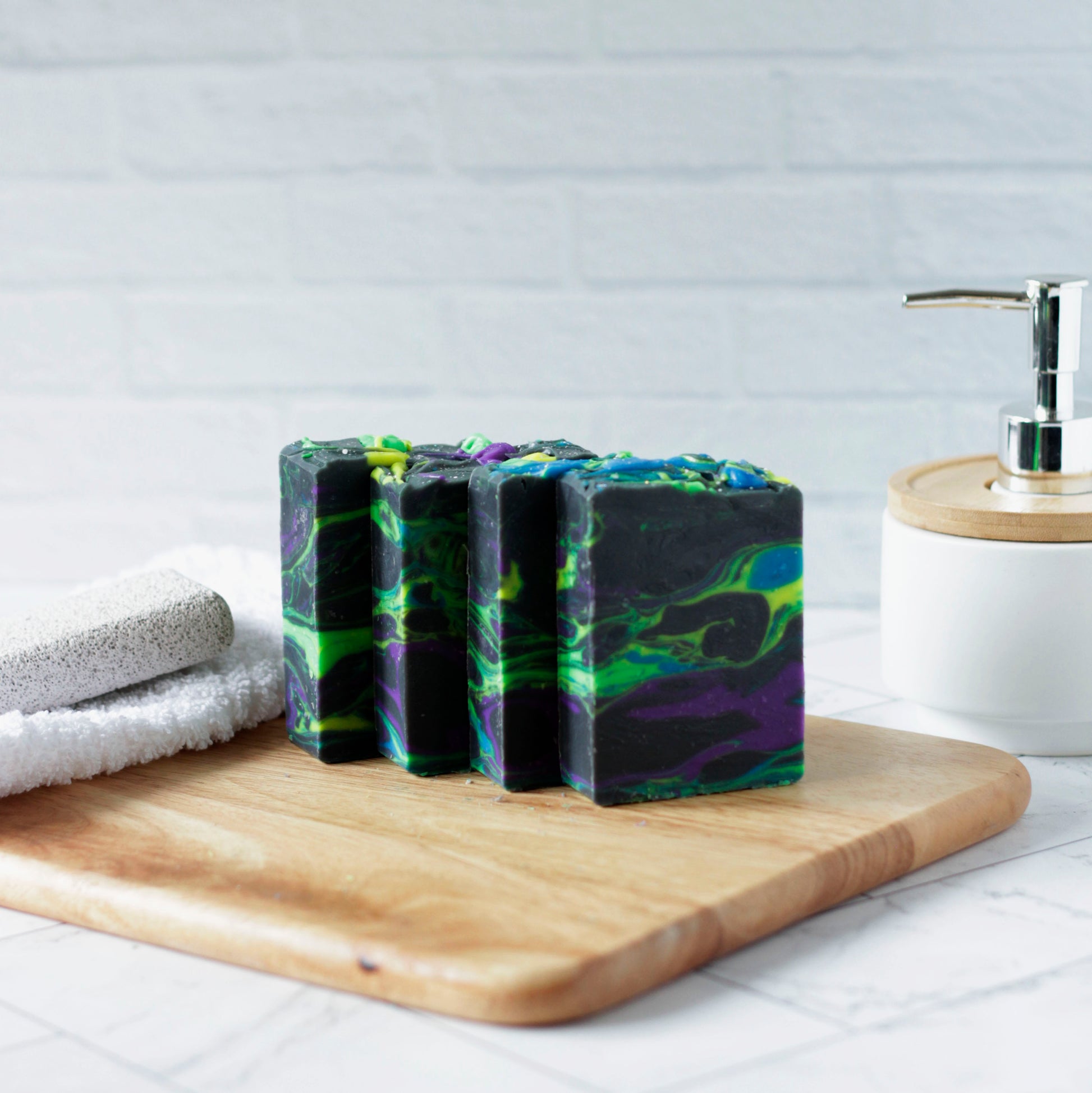 NEBULOUS BODY SOAP Moss + Pearl Soap Company