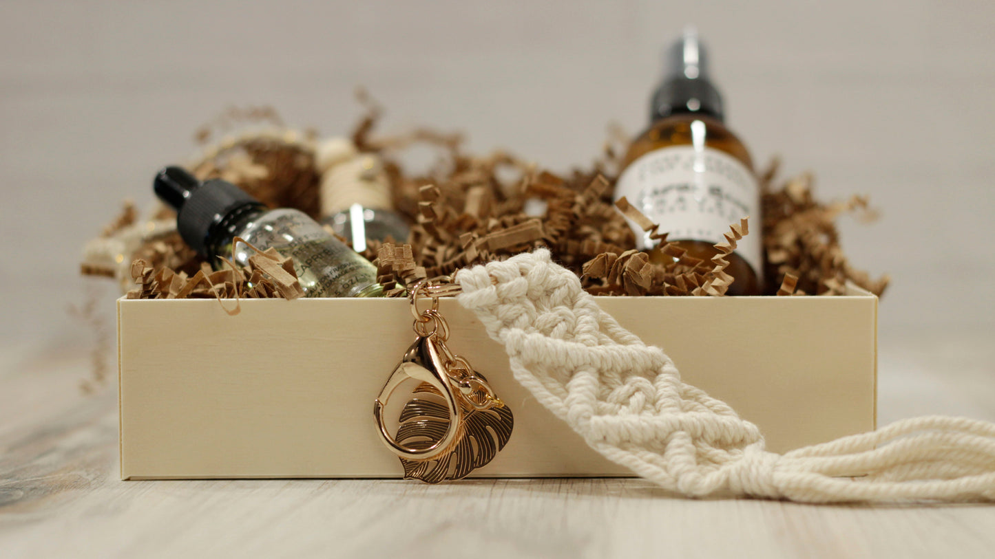 Bougie Boho Car Fragrance Gift Set Moss + Pearl Soap Company
