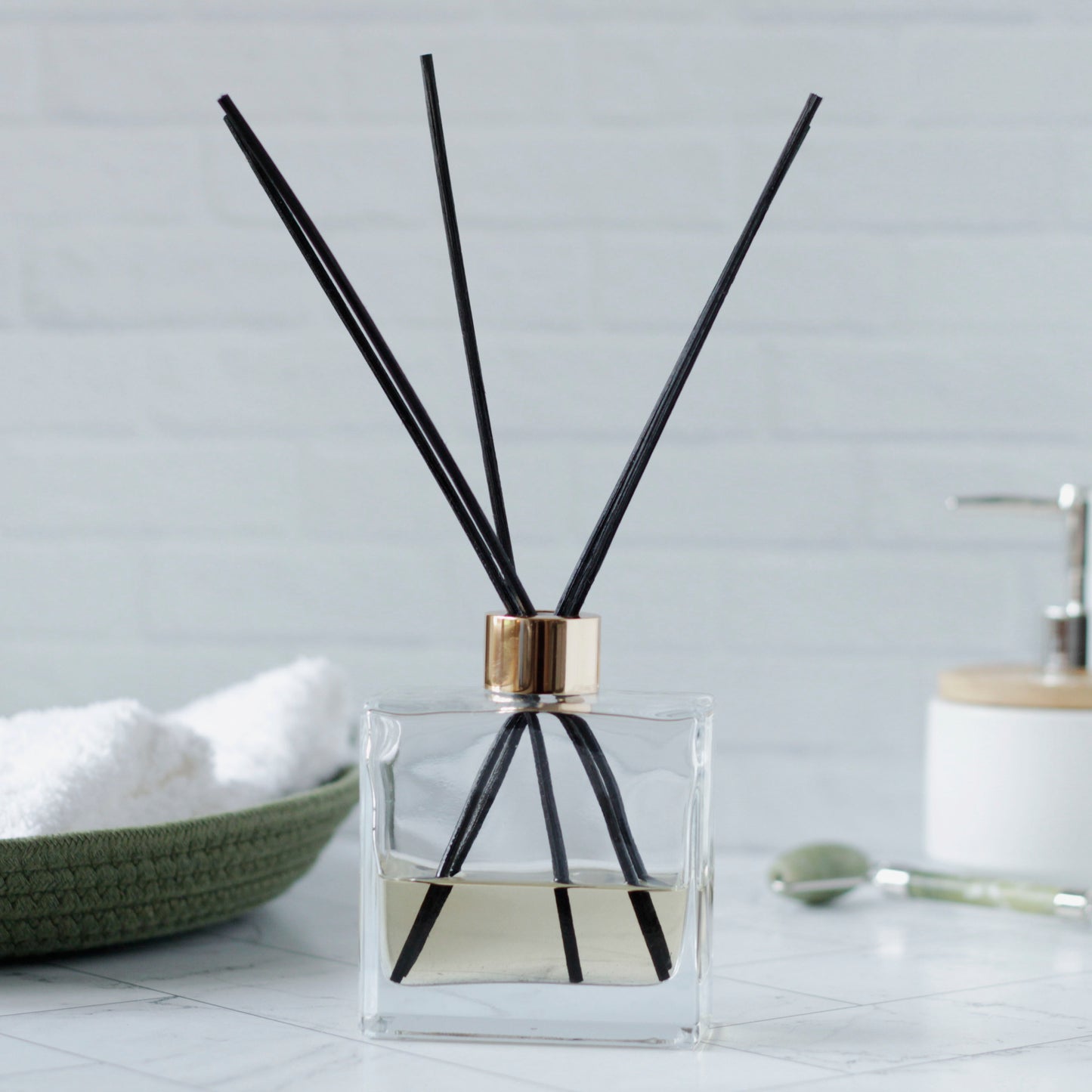 LUXE REED DIFFUSER Moss + Pearl Soap Company