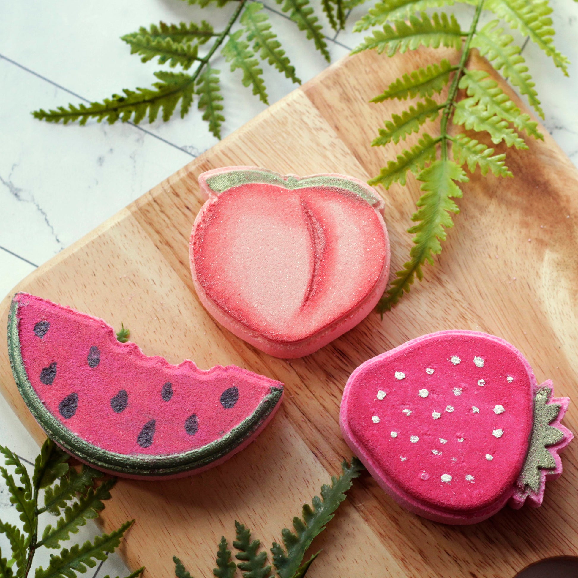 WATERMELON CRUSH BATH BOMB Moss + Pearl Soap Company